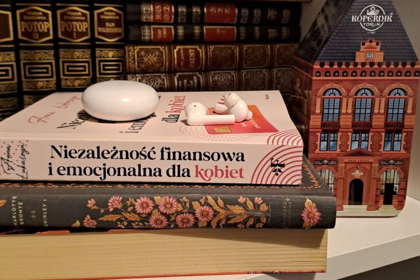 czytelnicze podsumowanie września shirley tom 1 niezależność finansowa i emocjonalna dla kobiet